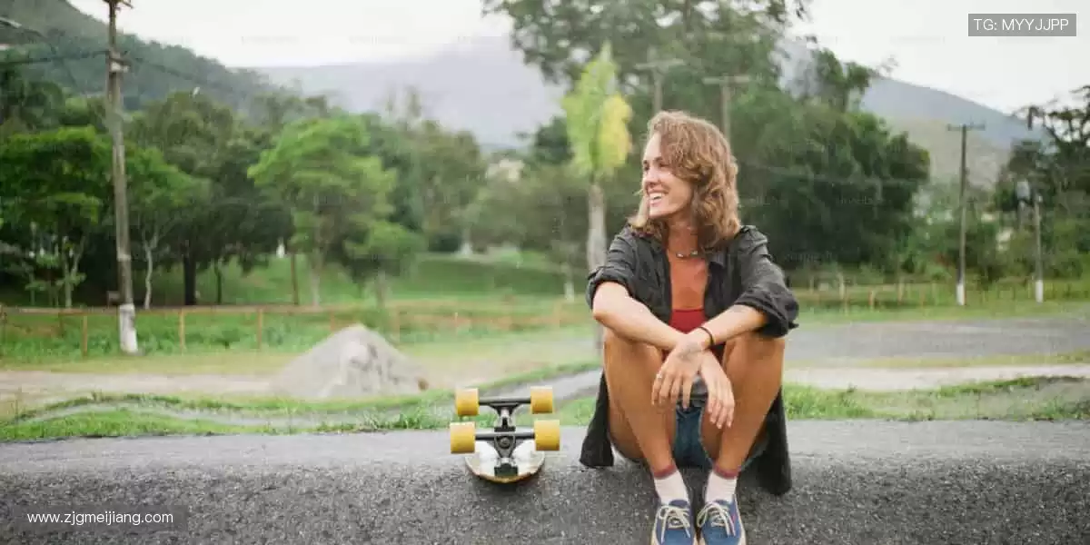 高清直播,实时弹幕,做最 in 的云观众!💻